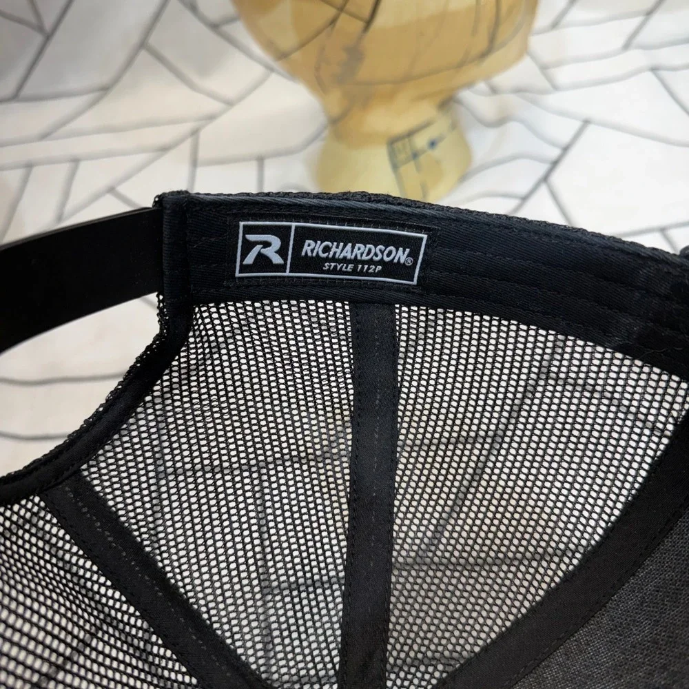 Richardson 112 trucker